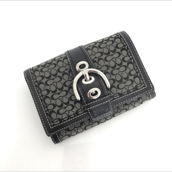 Coach Handbags - Coach Signature Wallet